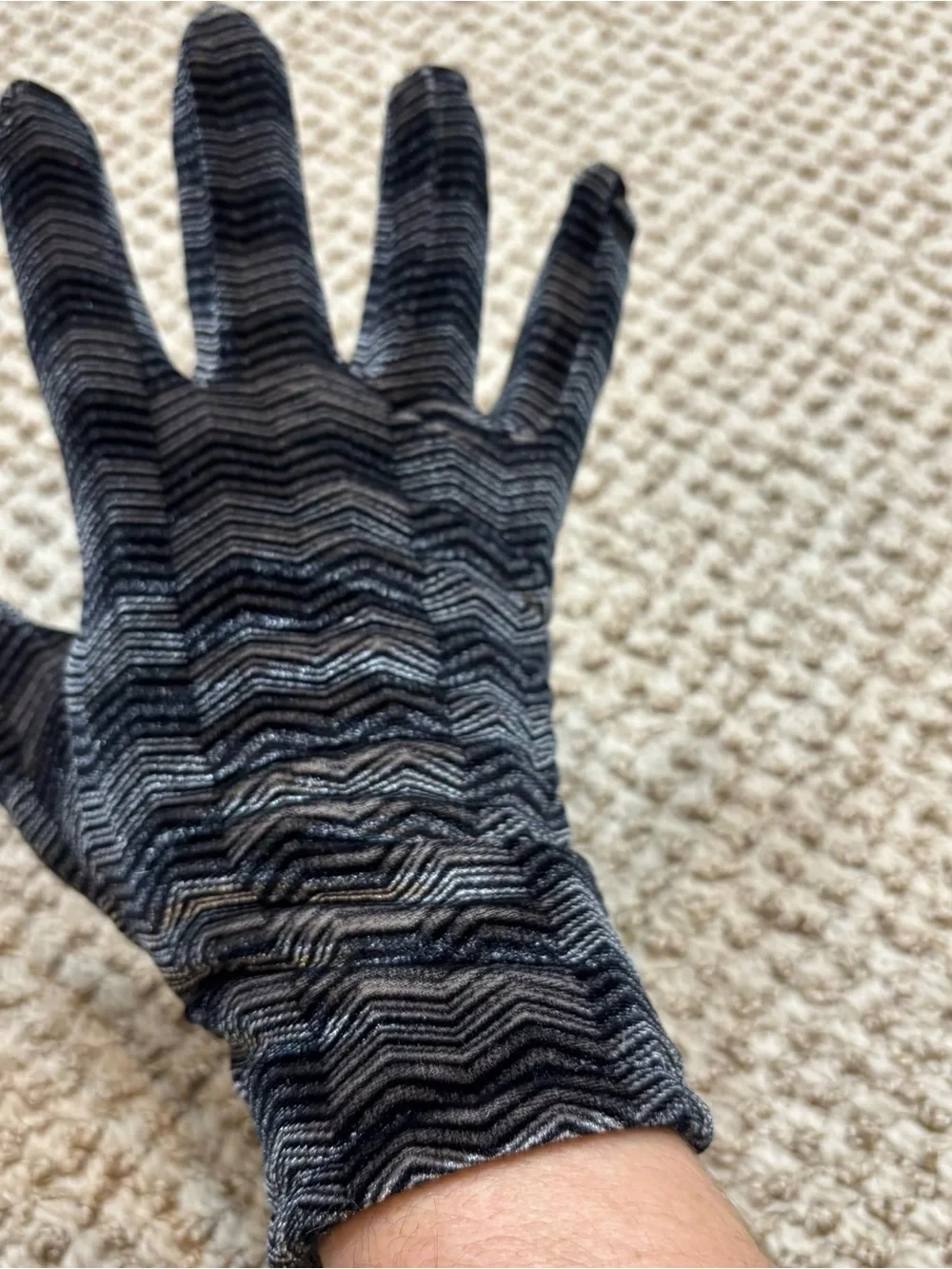 Ladies Marcus Adler Thinsulate Brand Lined Velour‎ Gloves One Size
